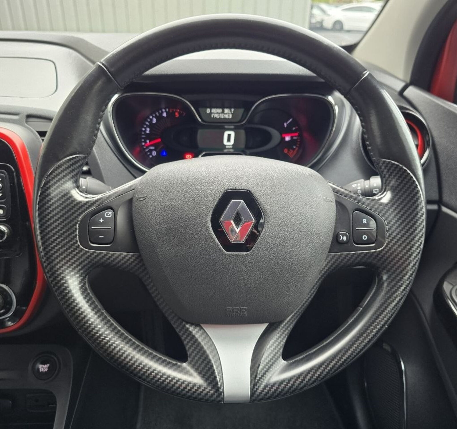 2017 Renault Captur dCi SIGNATURE X NAV - Image 16