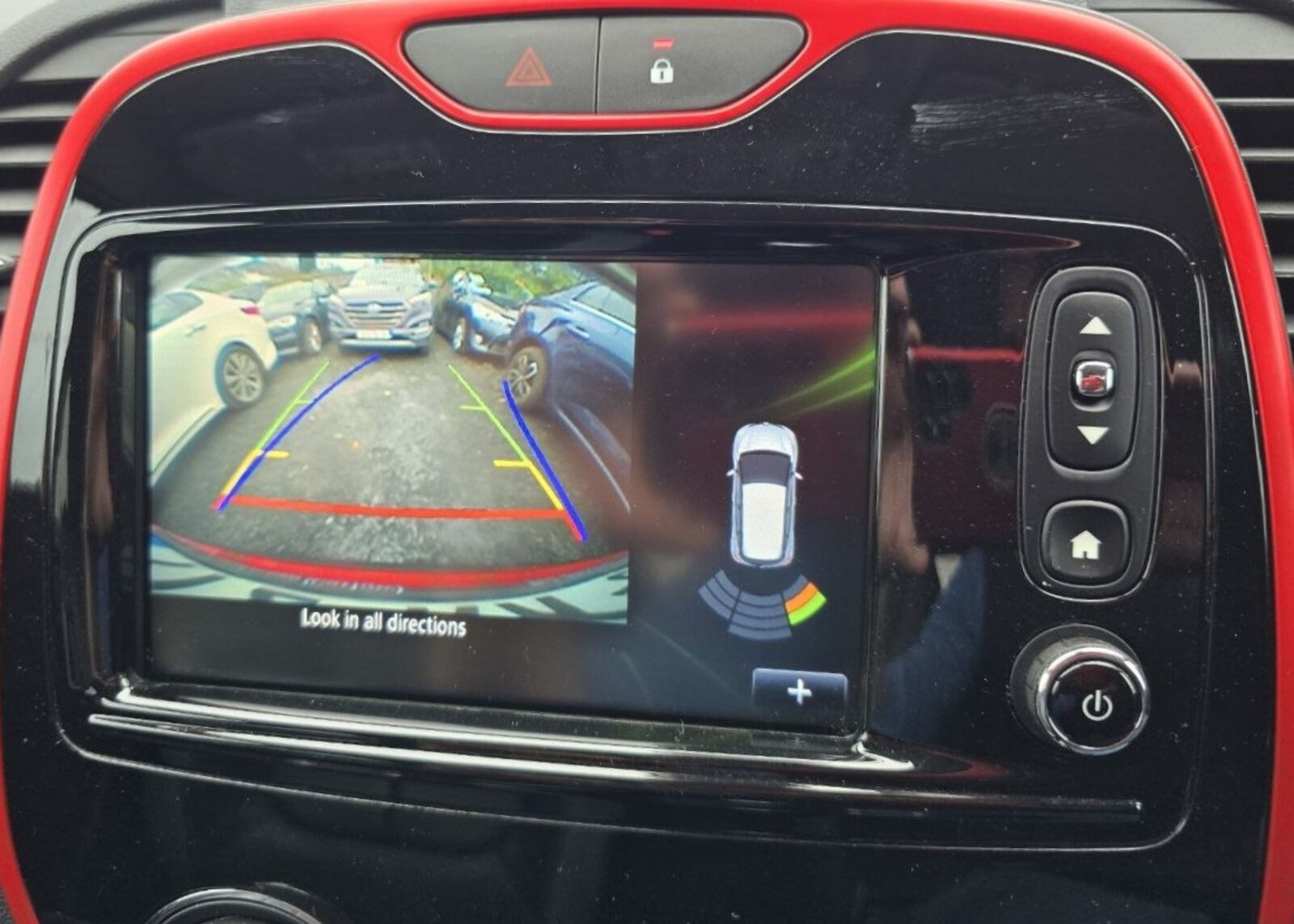 2017 Renault Captur dCi SIGNATURE X NAV - Image 20