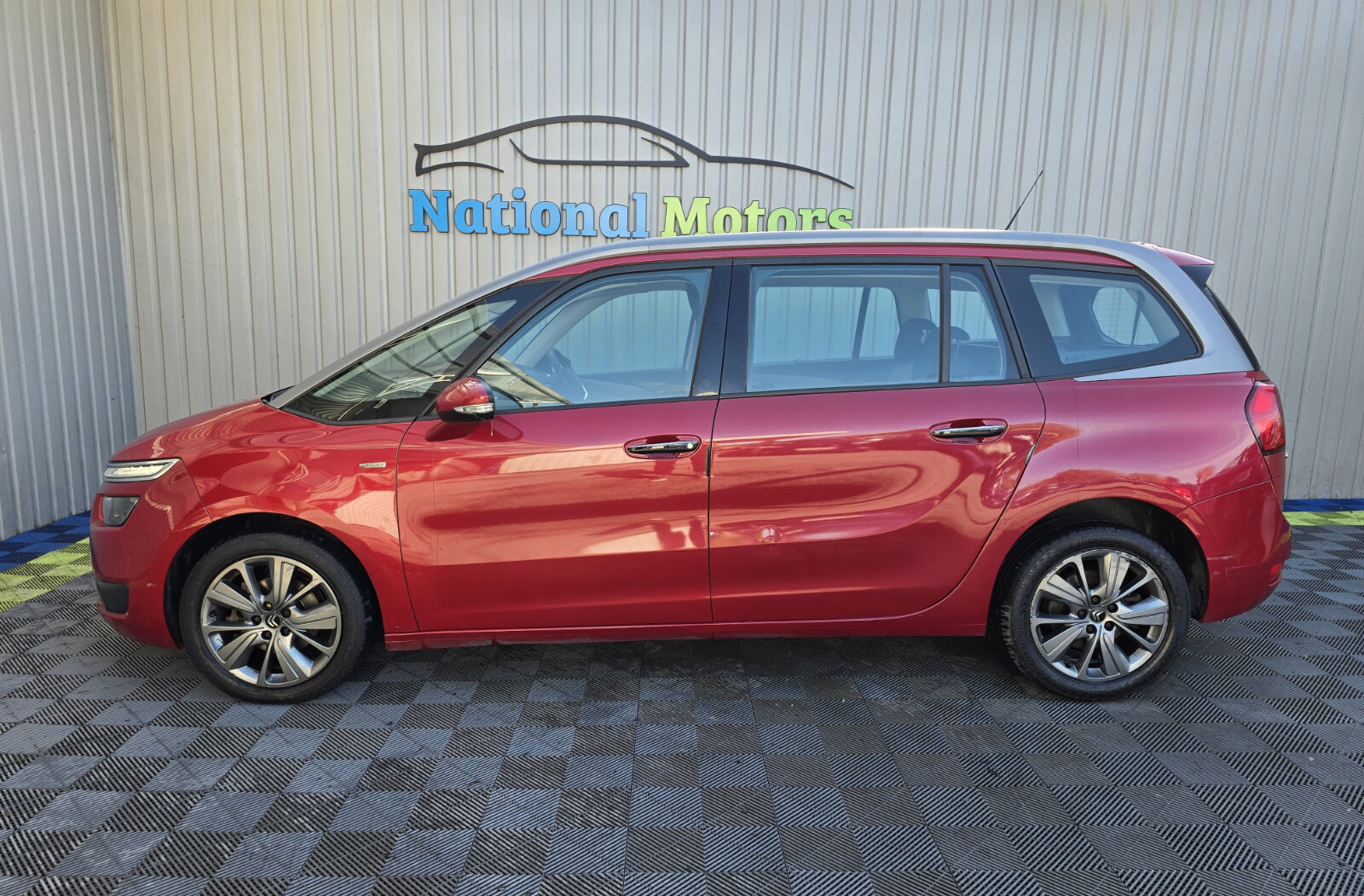 2014 Citroen C4 1.6 e-HDi Exclusive 7 Seater - Image 6