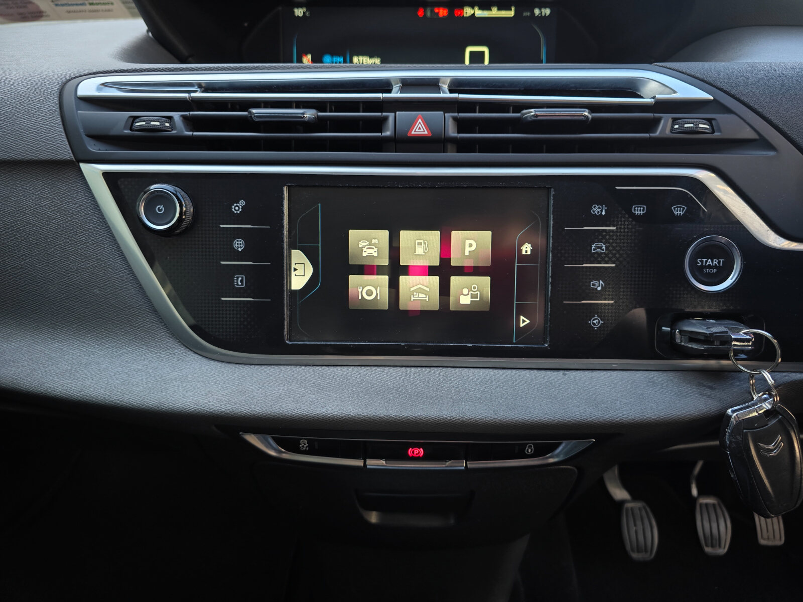 2014 Citroen C4 1.6 e-HDi Exclusive 7 Seater - Image 15