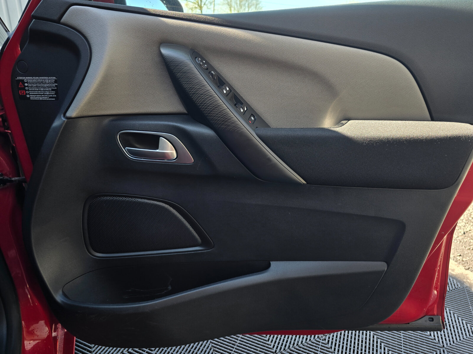 2014 Citroen C4 1.6 e-HDi Exclusive 7 Seater - Image 18