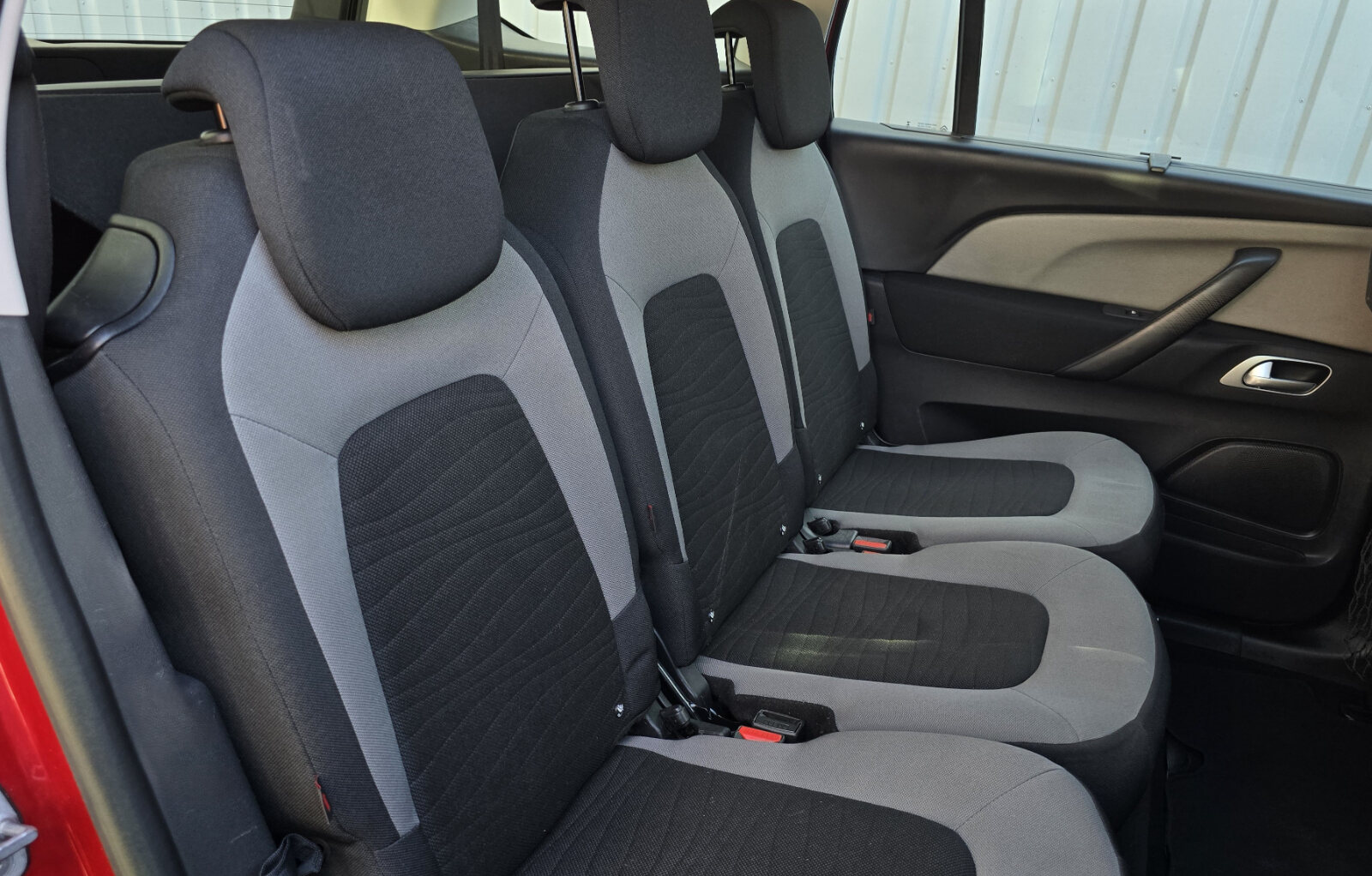 2014 Citroen C4 1.6 e-HDi Exclusive 7 Seater - Image 19