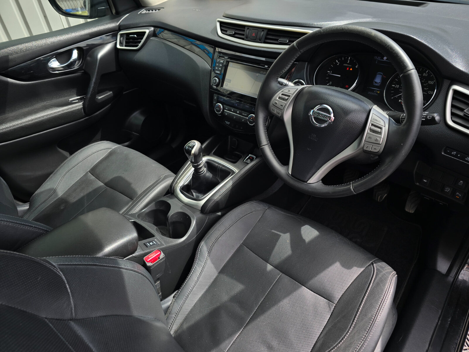 2014 Nissan Qashqai 1.5 DSL SV - Image 10
