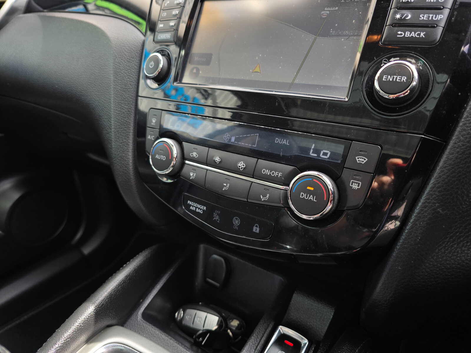 2014 Nissan Qashqai 1.5 DSL SV - Image 12