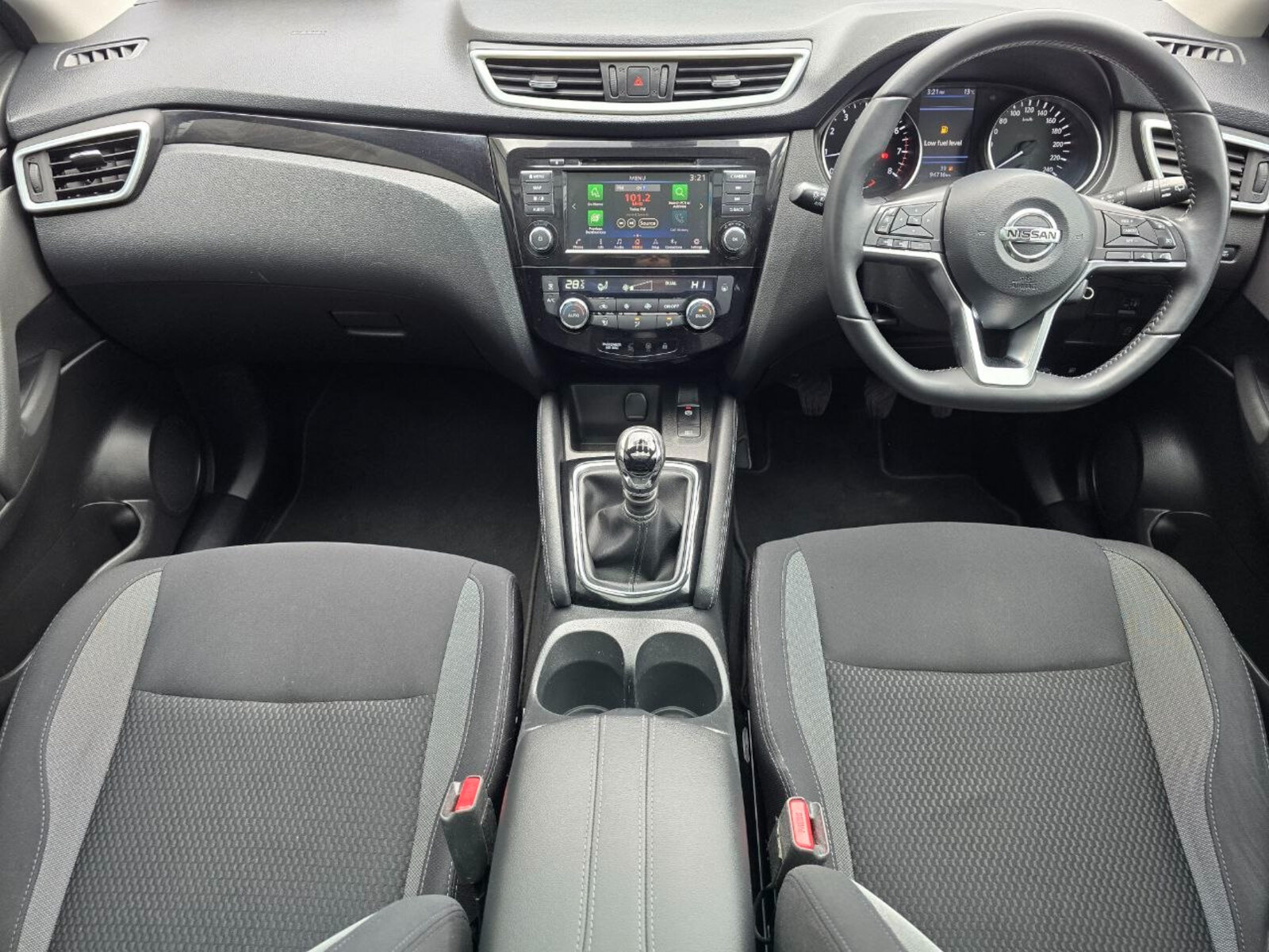 2019 Nissan Qashqai 1.3 PET SV - Image 12
