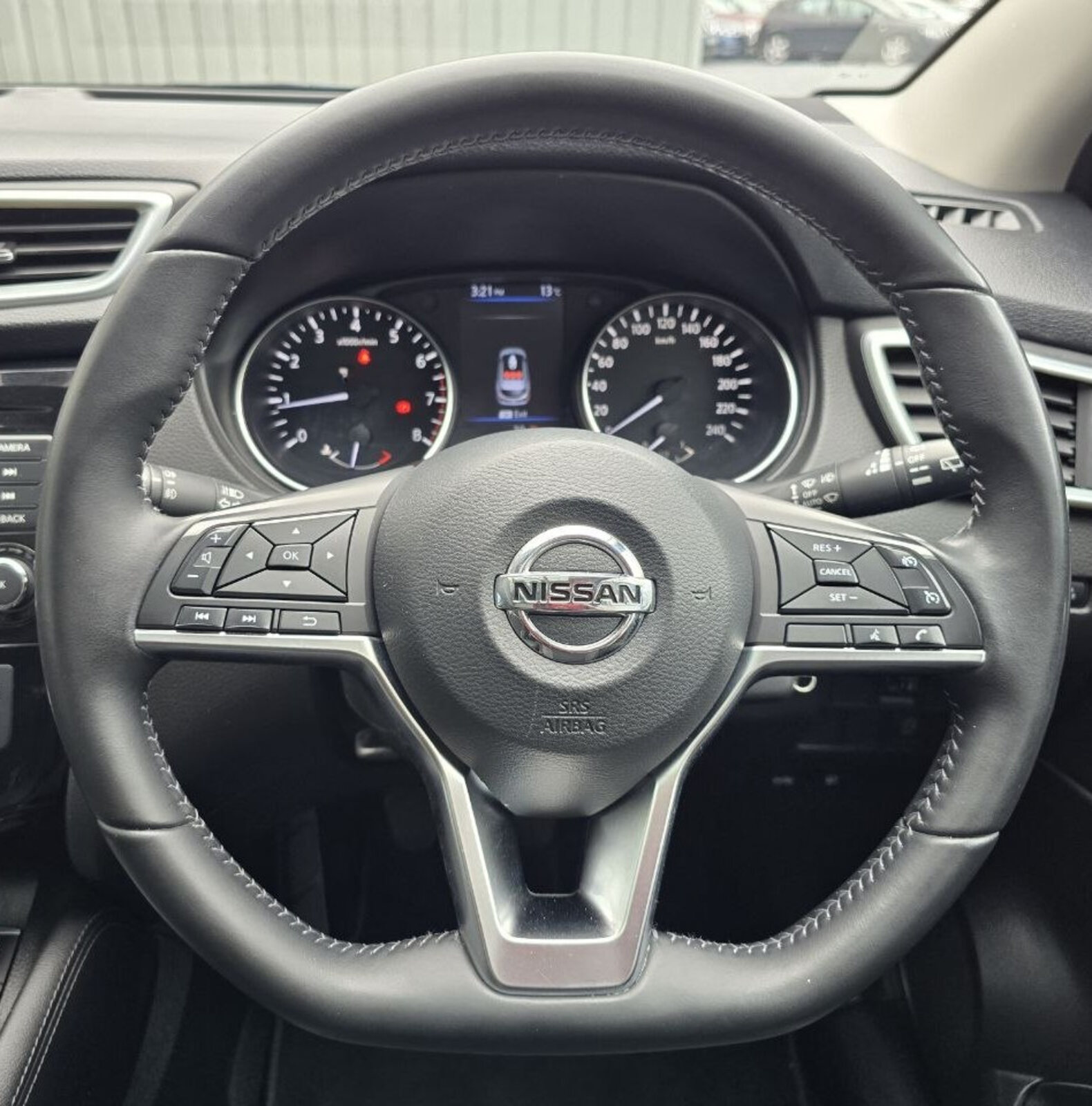 2019 Nissan Qashqai 1.3 PET SV - Image 16