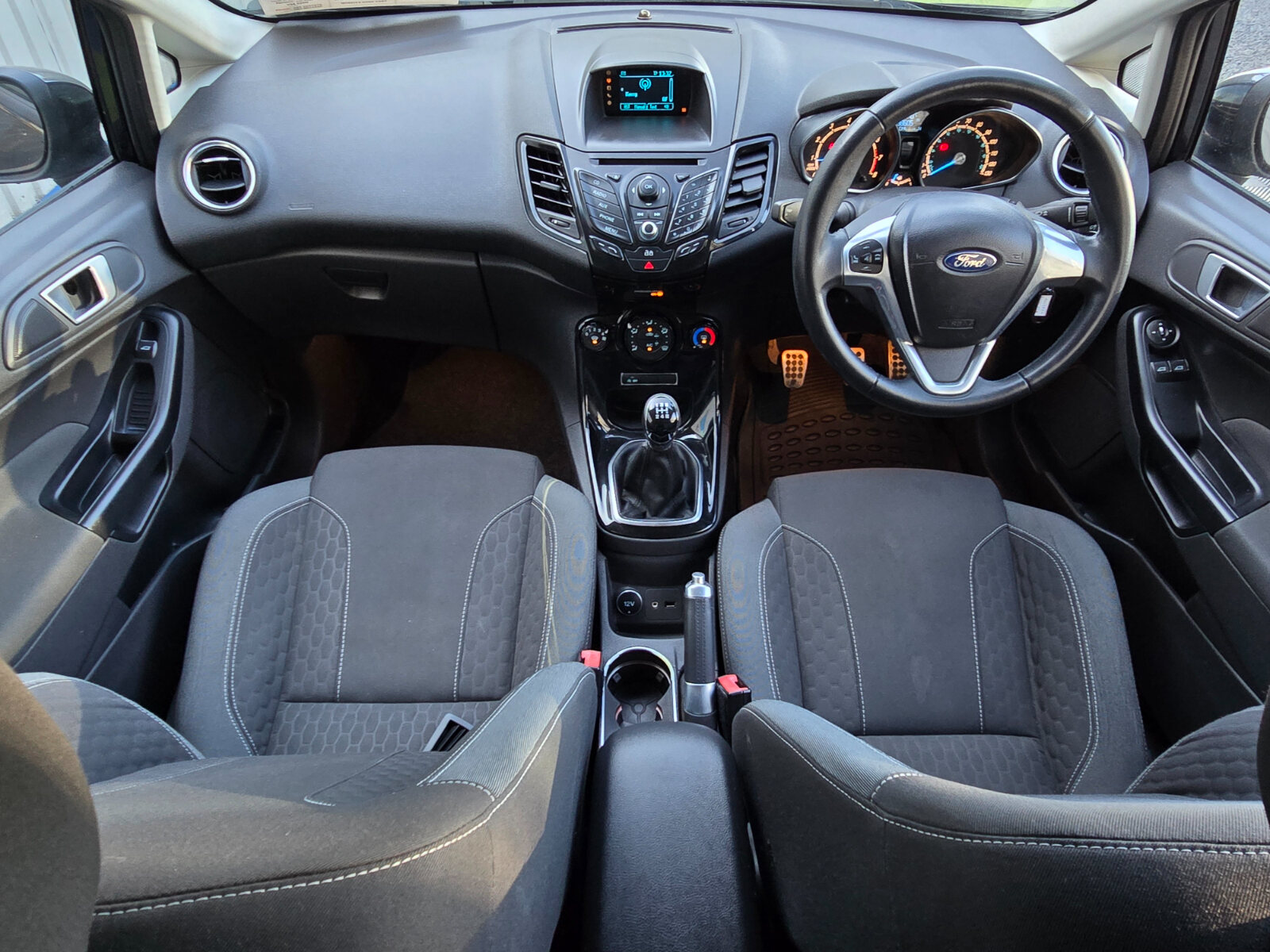 2013 Ford Fiesta ZETEC-S 1.0 Petrol - Image 12
