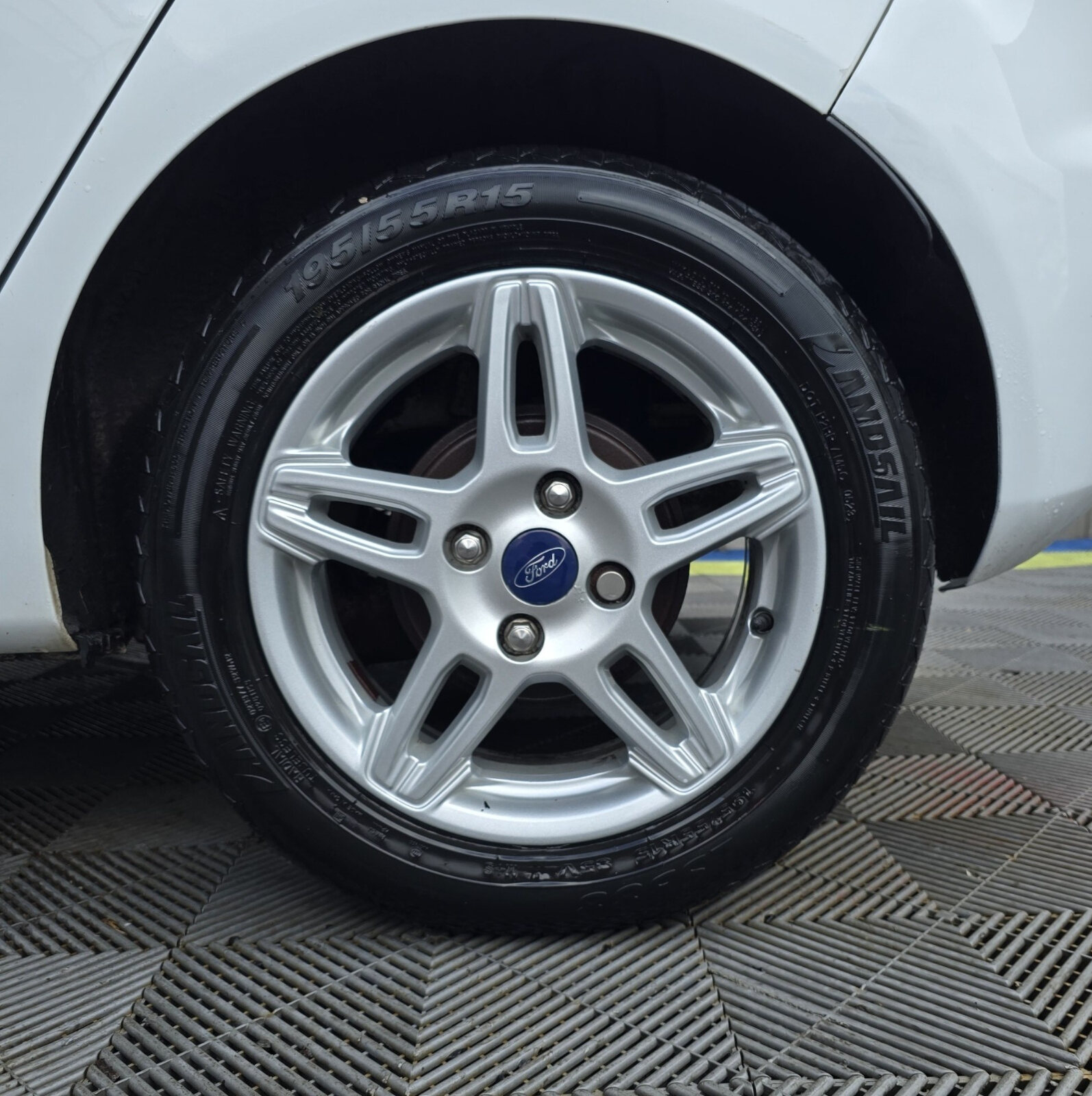 2013 Ford Fiesta 1.0 Petrol - Image 9