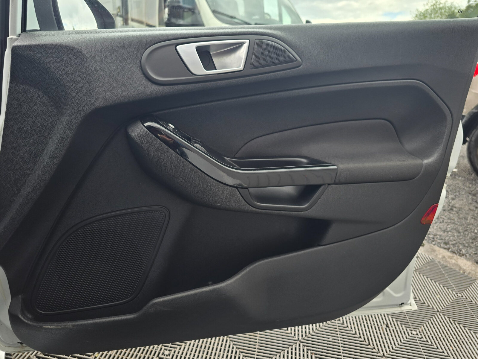 2013 Ford Fiesta 1.0 Petrol - Image 19