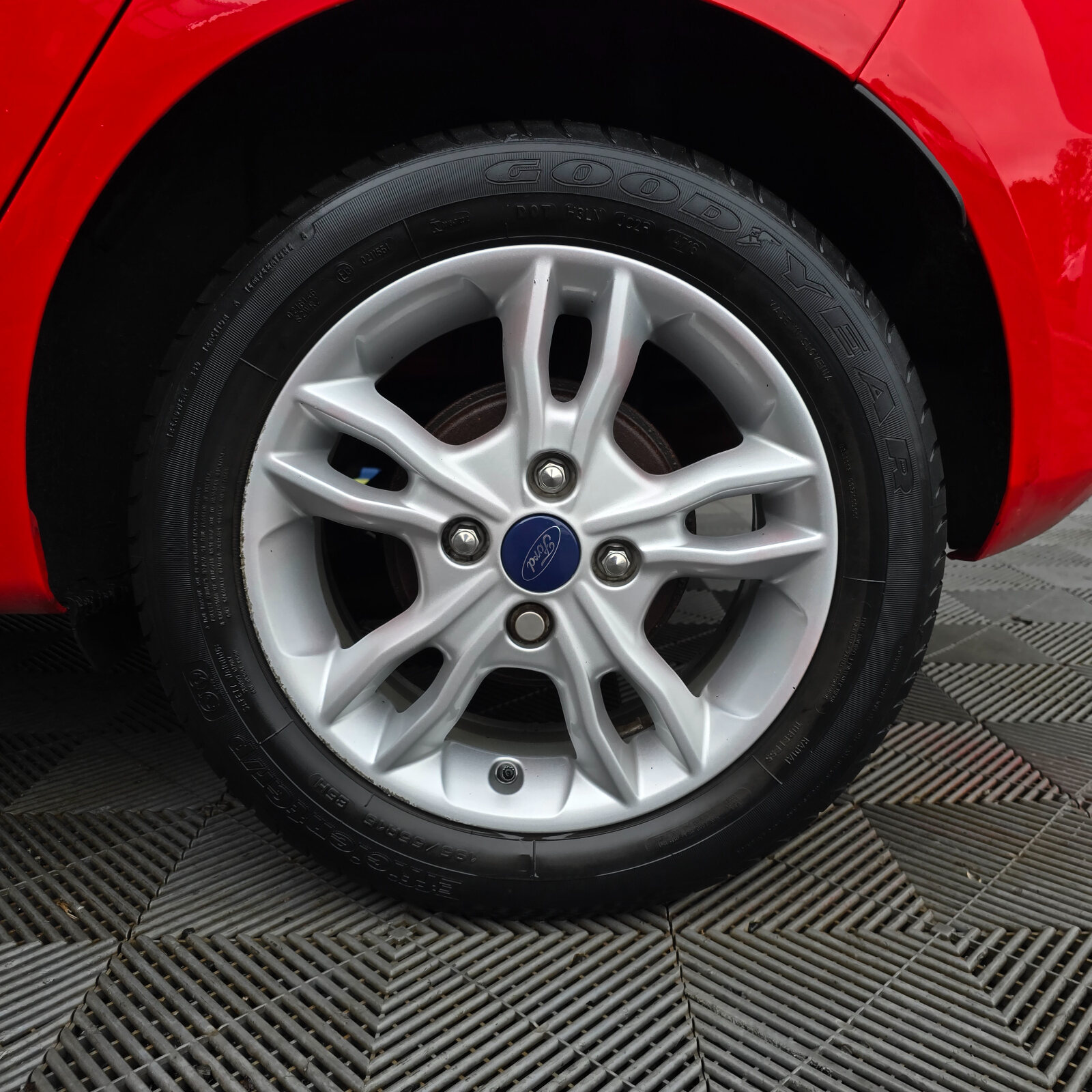 2017 Ford Fiesta 1.0 Petrol - Image 9