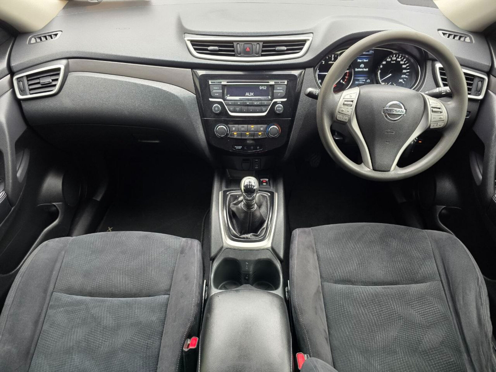 2015 Nissan X-Trail 1.6d XE 7 Seats - Image 12