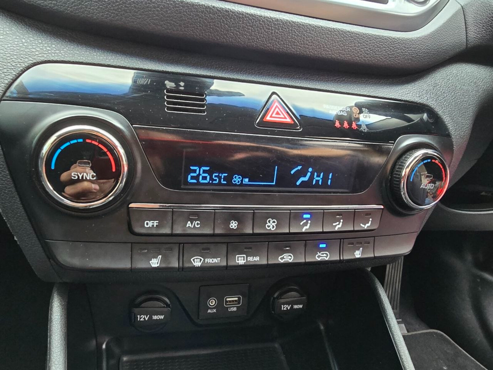 2018 Hyundai Tucson 1.7 D Executive SE - Image 16