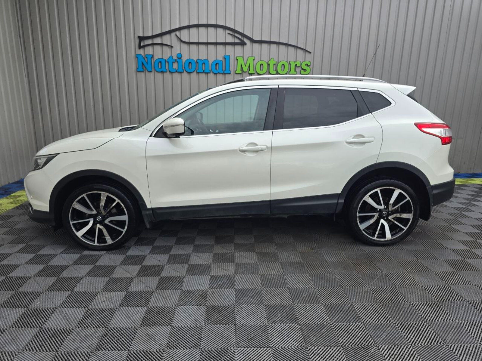 2014 Nissan Qashqai 1.6 DSL SVE 4X4 - Image 6