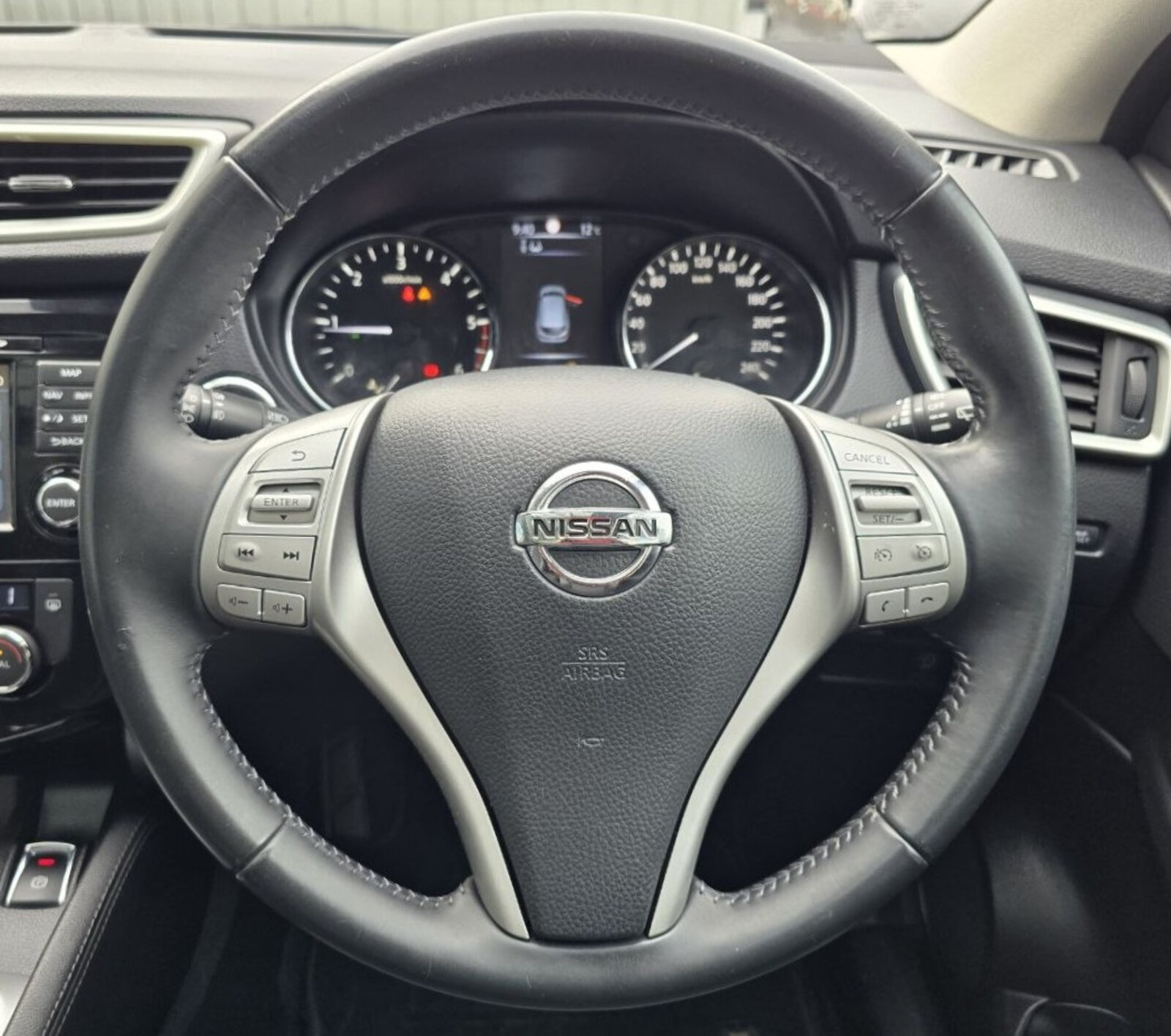 2014 Nissan Qashqai 1.6 DSL SVE 4X4 - Image 17