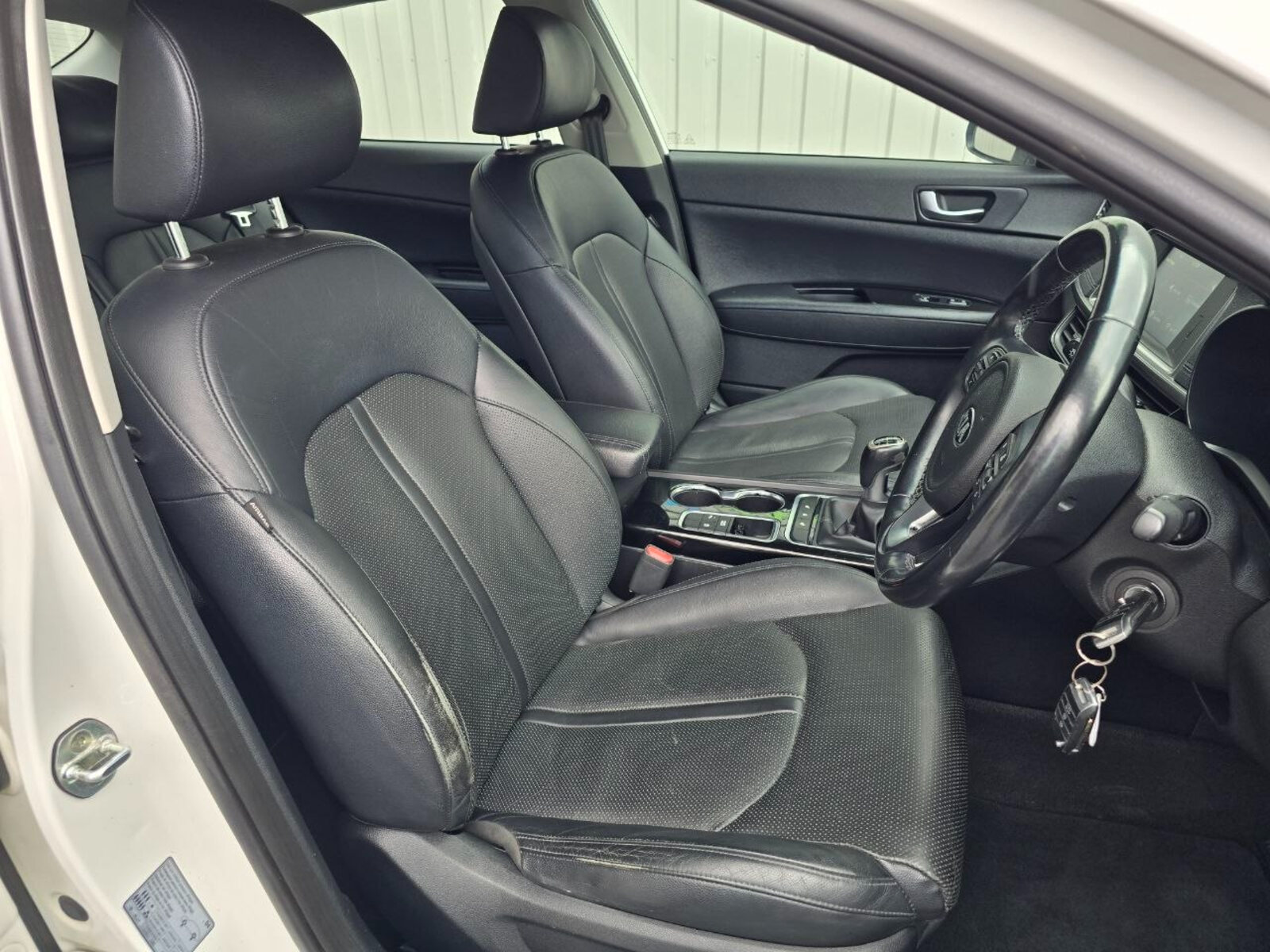 2016 Kia Optima 1.7 D Platinum - Image 9