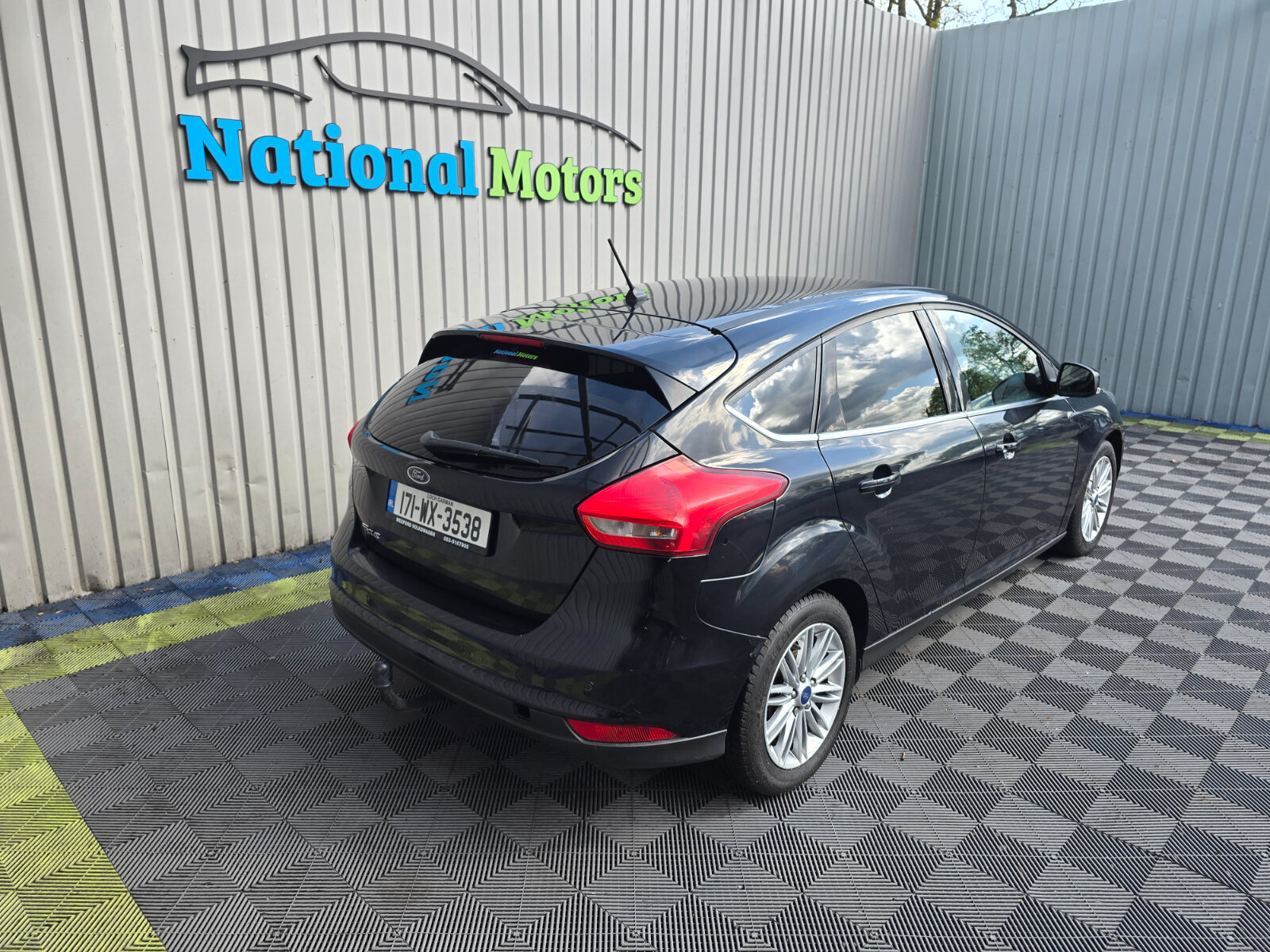 2017 Ford Focus 1.5 TDCi - Image 3