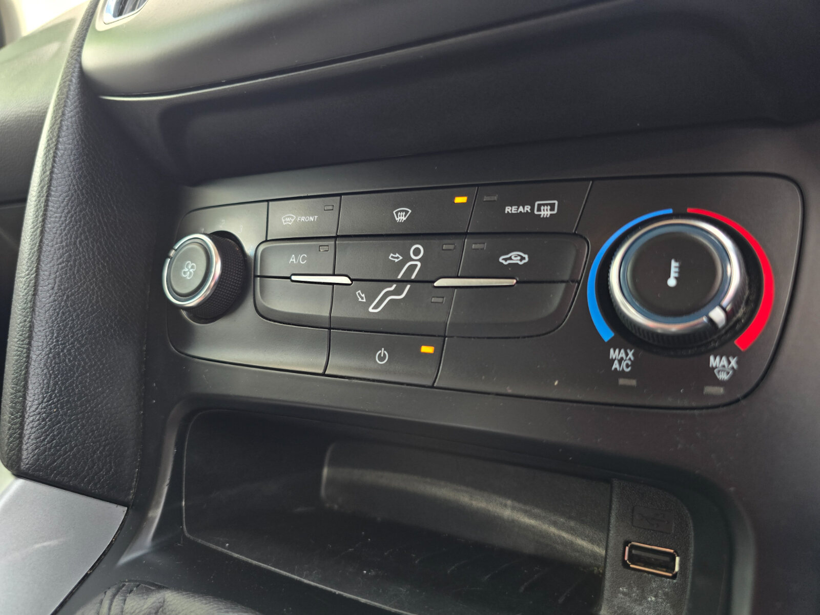 2017 Ford Focus 1.5 TDCi - Image 13