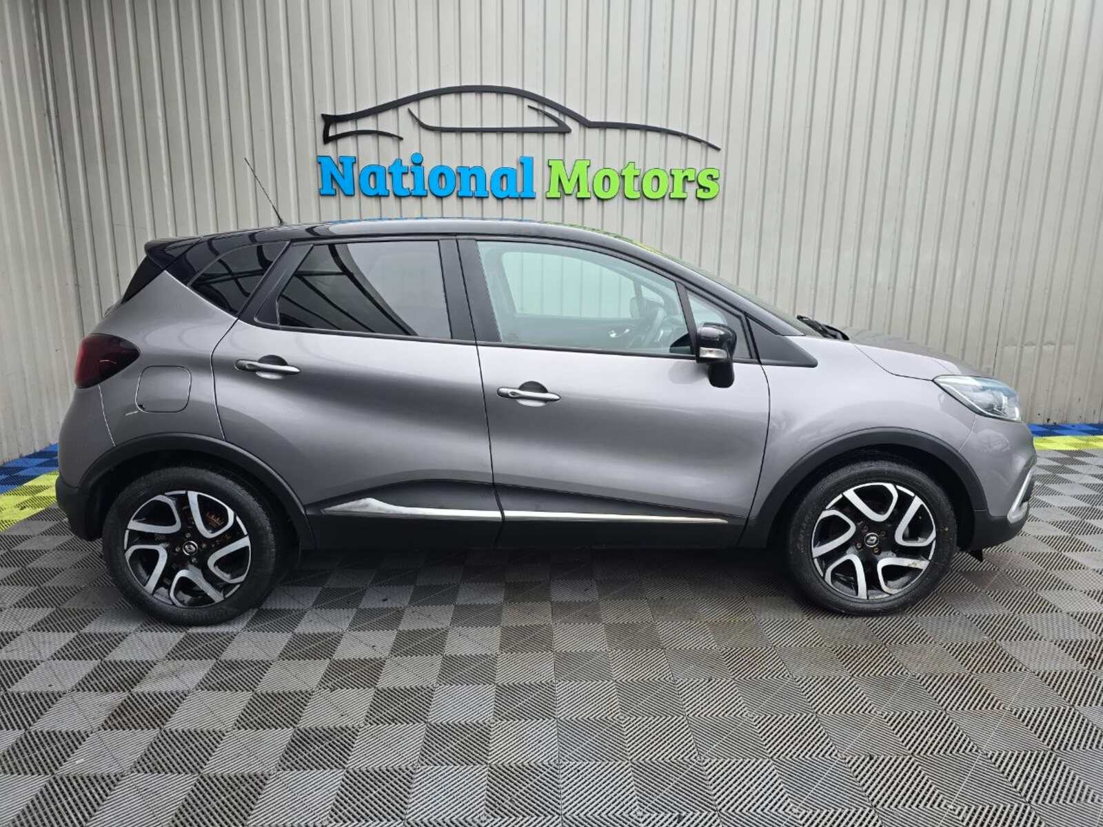 2019 Renault Captur 1.5 dCi 90 ICONIC - Image 2