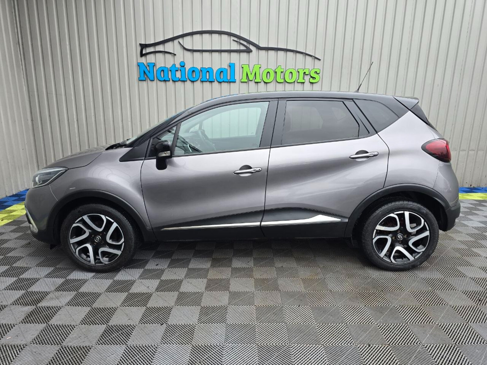 2019 Renault Captur 1.5 dCi 90 ICONIC - Image 6