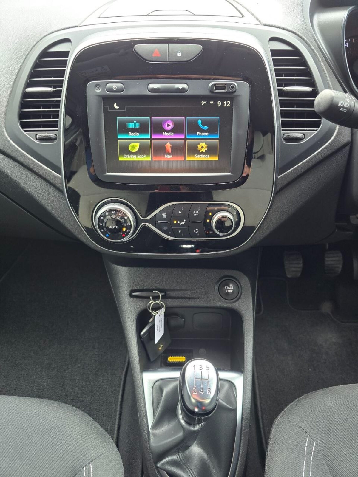 2019 Renault Captur 1.5 dCi 90 ICONIC - Image 13