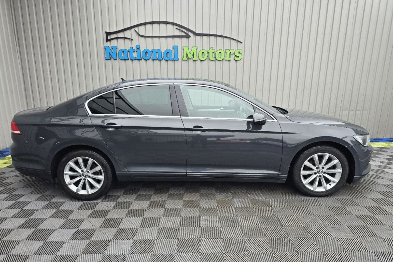 2017 Volkswagen Passat 2.0 TDI Comfortline - Image 2
