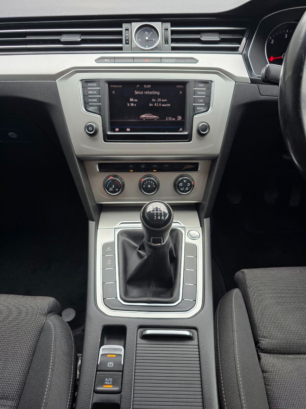 2017 Volkswagen Passat 2.0 TDI Comfortline - Image 13