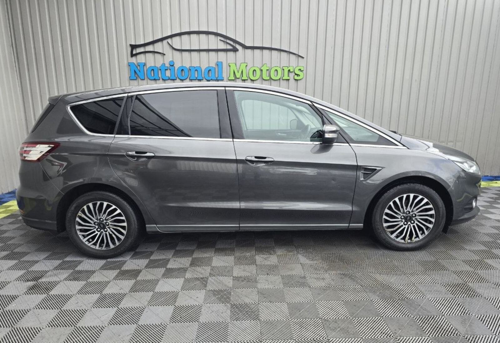 2019 Ford S-Max 2.0 TDCi Titanium - Image 2
