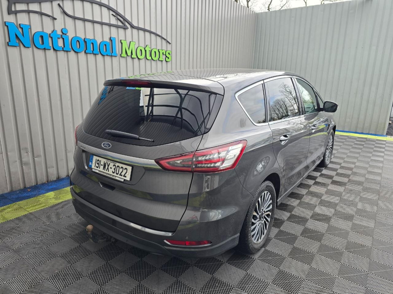 2019 Ford S-Max 2.0 TDCi Titanium - Image 3