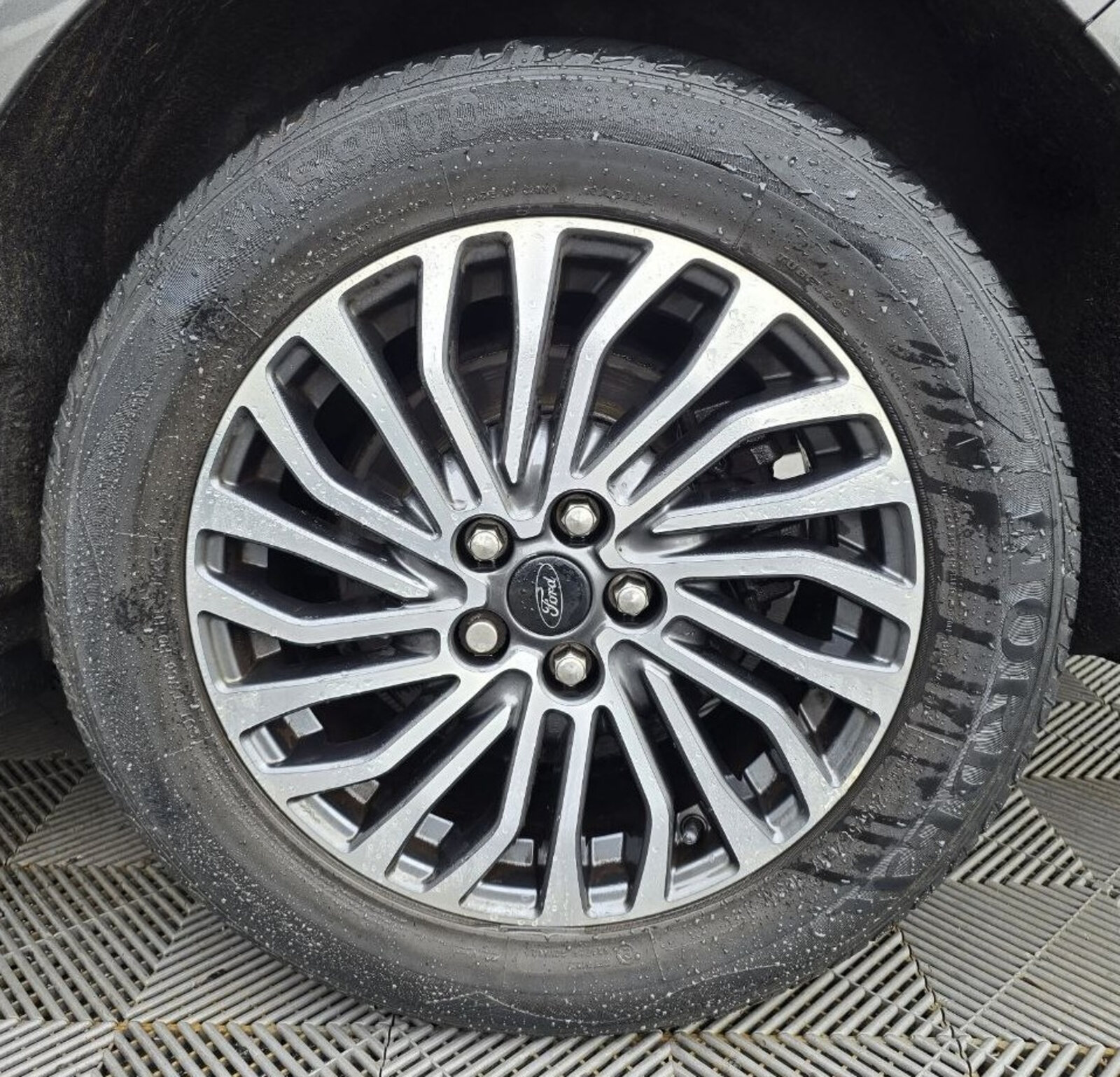 2019 Ford S-Max 2.0 TDCi Titanium - Image 9