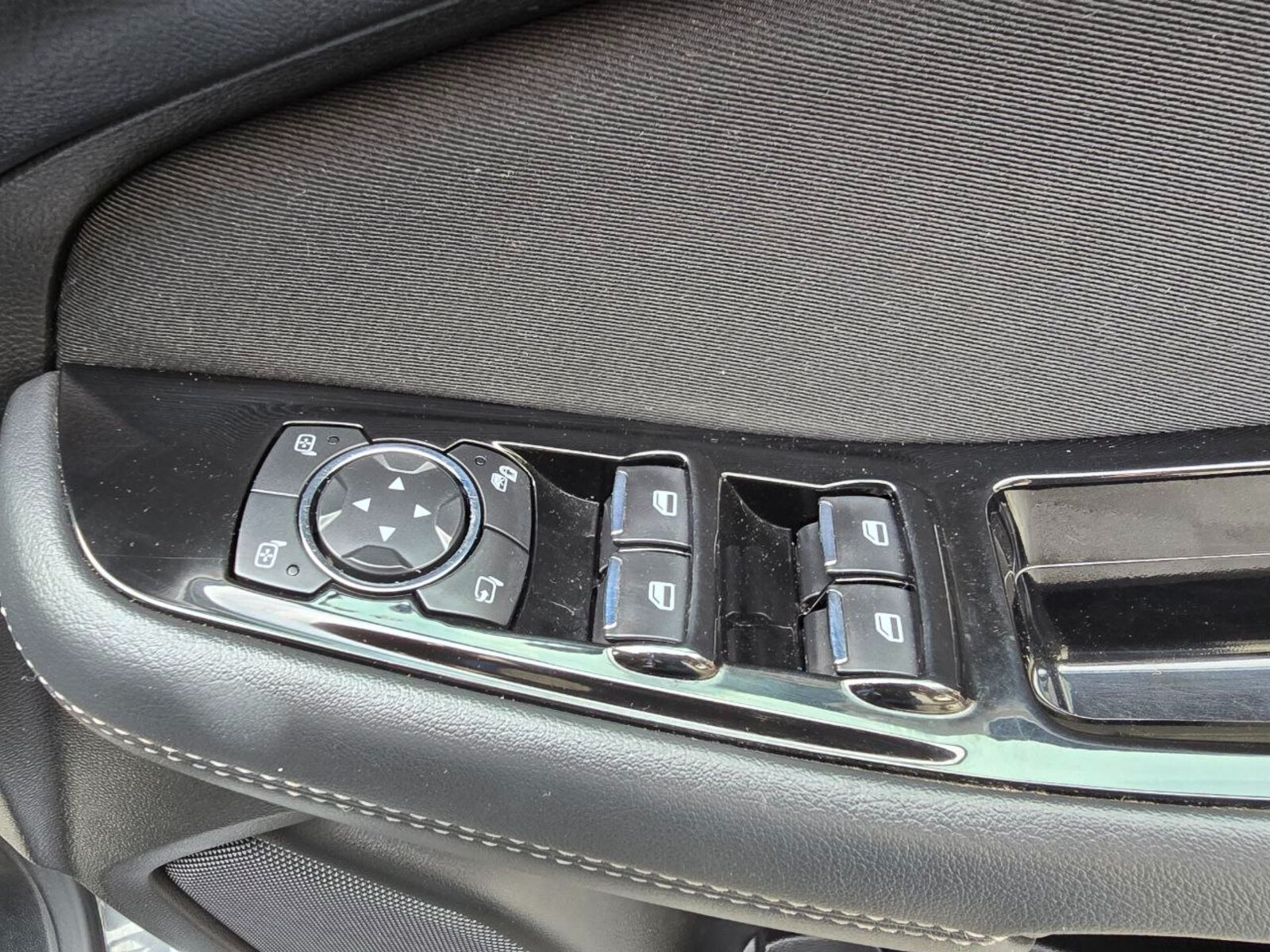 2019 Ford S-Max 2.0 TDCi Titanium - Image 20