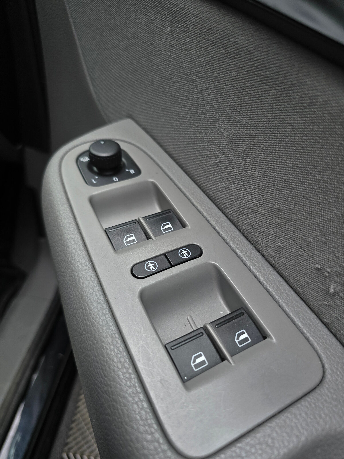 2015 Volkswagen Sharan 2.0TDI - Image 20