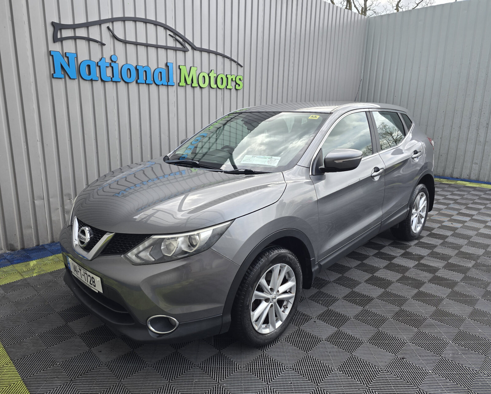 2014 Nissan Qashqai 1.2 PETROL SV - Image 7