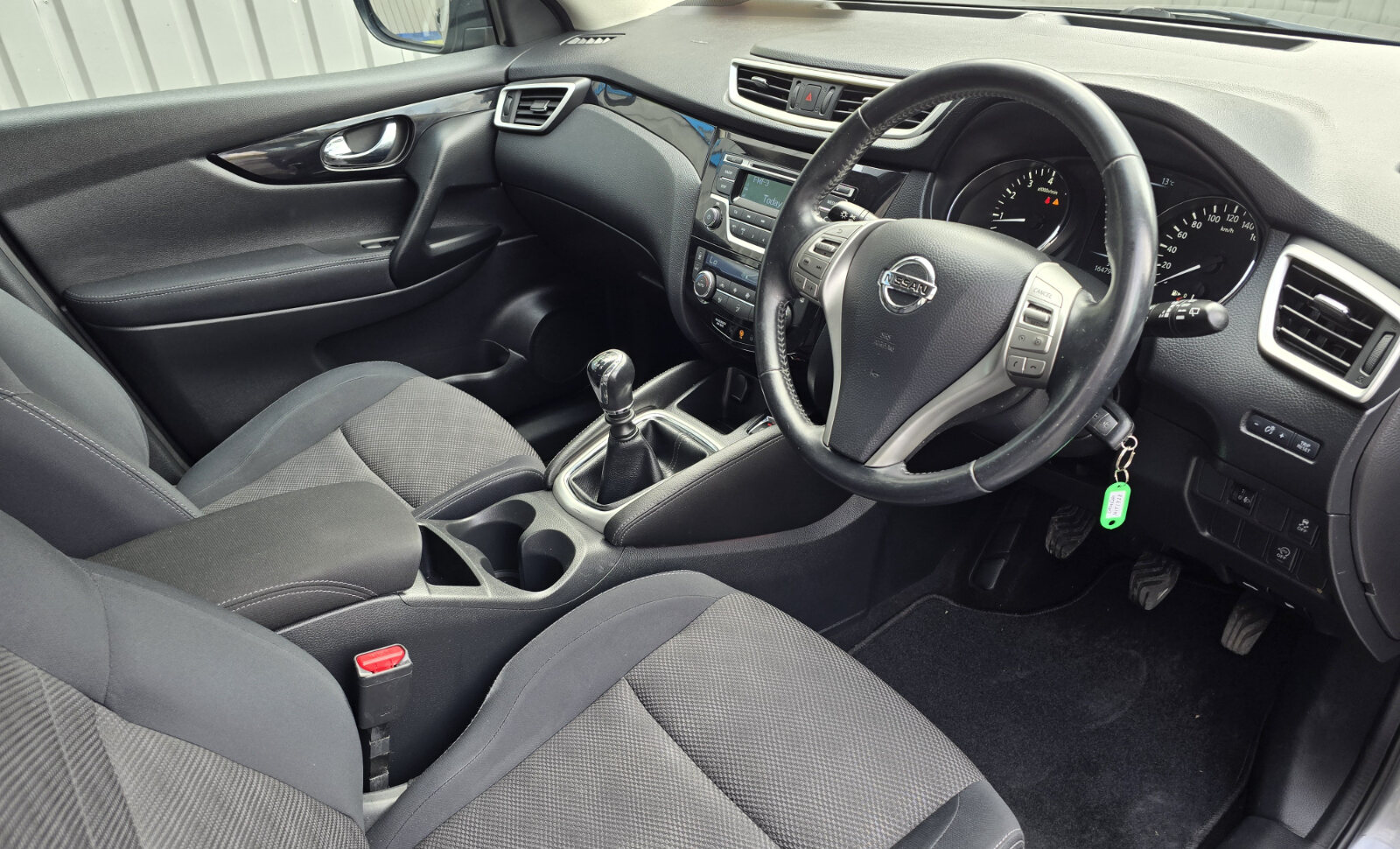 2014 Nissan Qashqai 1.2 PETROL SV - Image 11