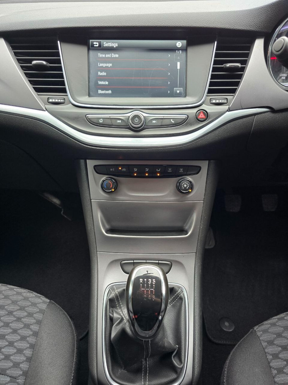 2016 Opel Astra 1.6CDTi 110PHP SC - Image 11