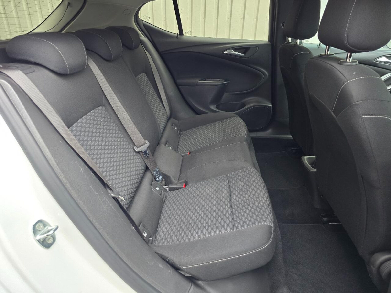 2016 Opel Astra 1.6CDTi 110PHP SC - Image 17