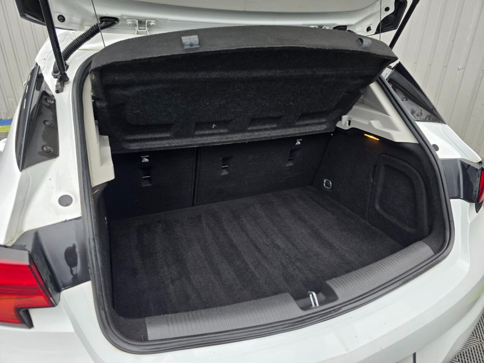 2016 Opel Astra 1.6CDTi 110PHP SC - Image 19