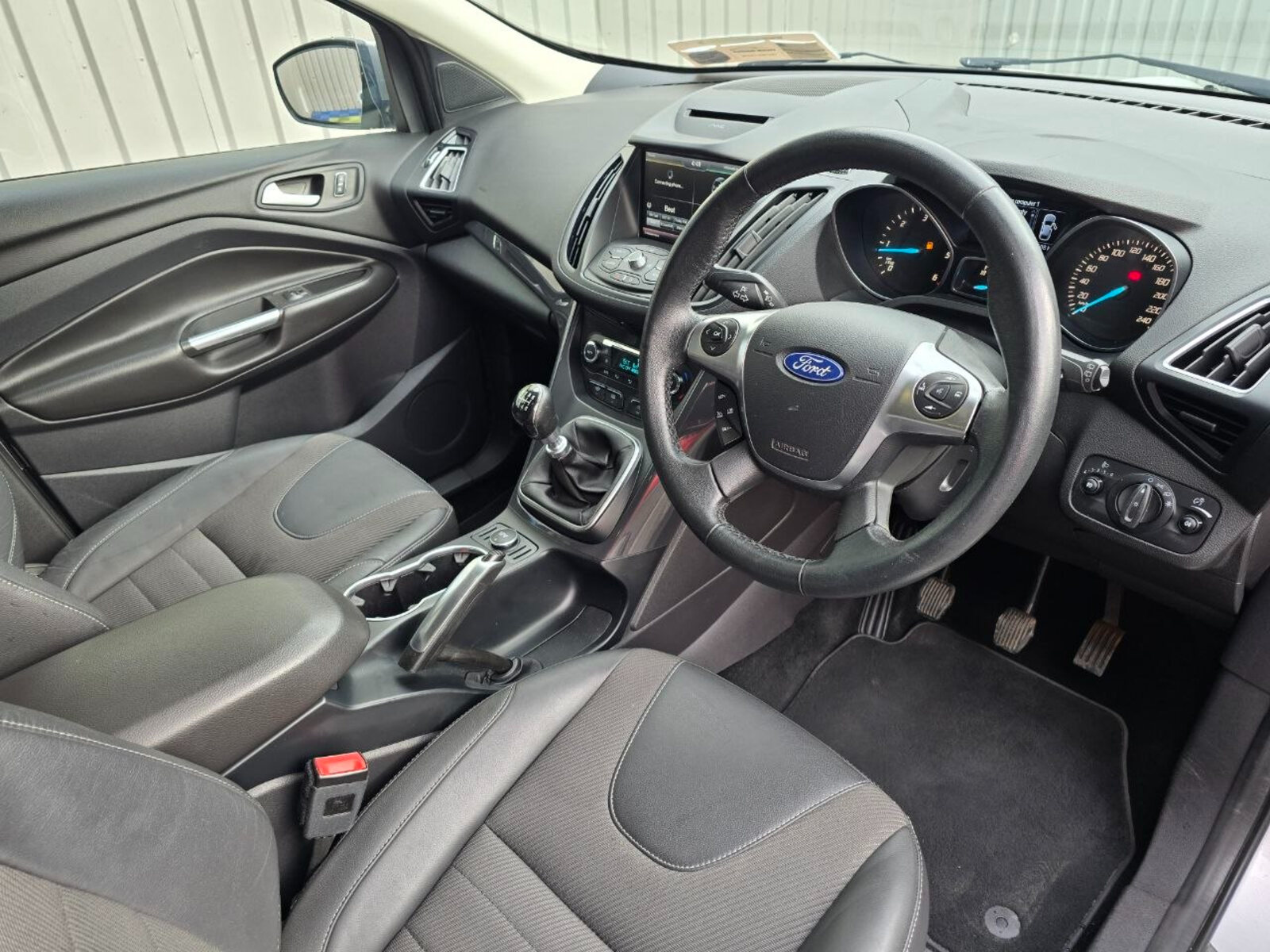 2016 Ford Kuga 2.0TDCI 120HP Titanium - Image 9