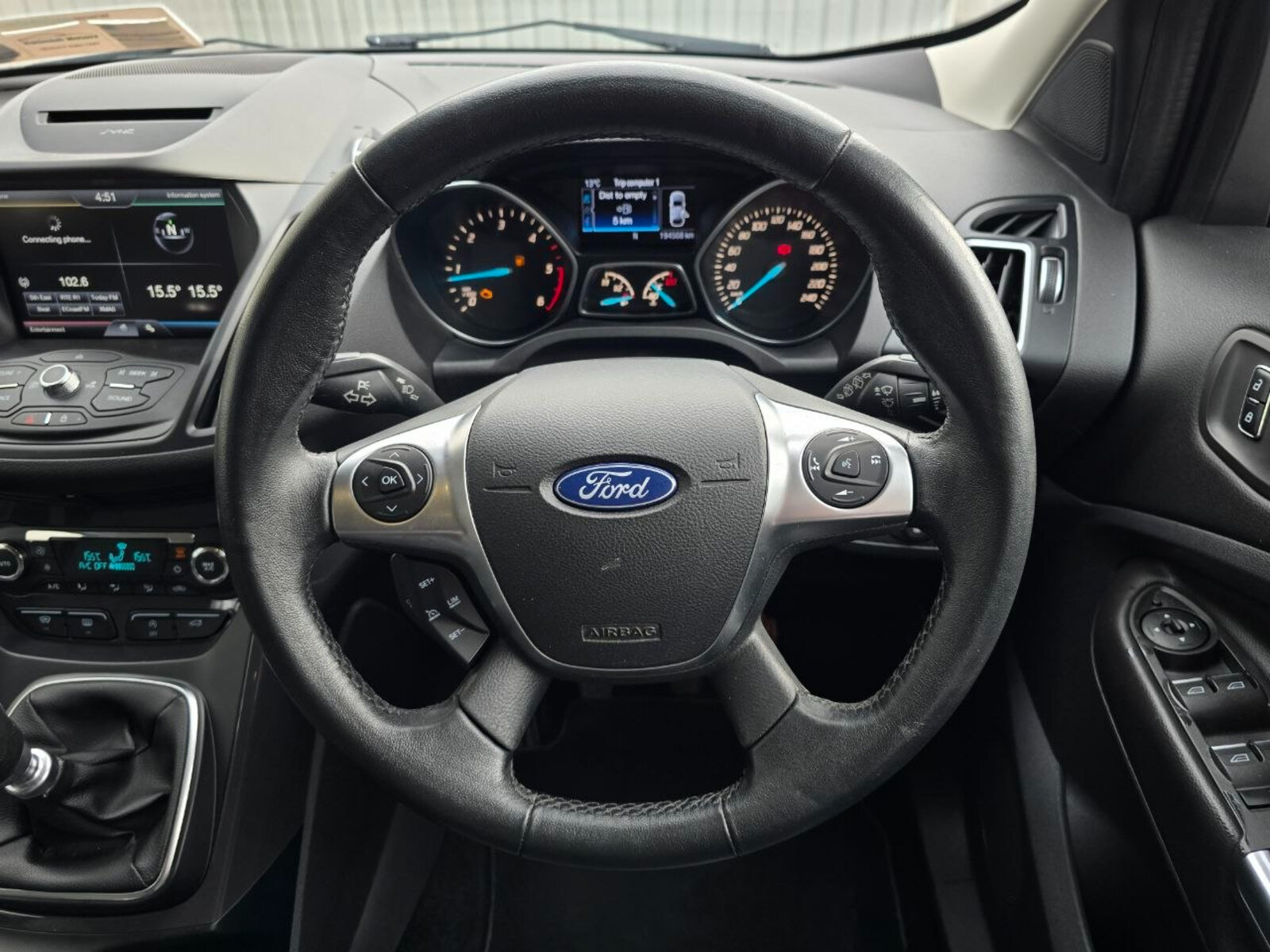 2016 Ford Kuga 2.0TDCI 120HP Titanium - Image 15