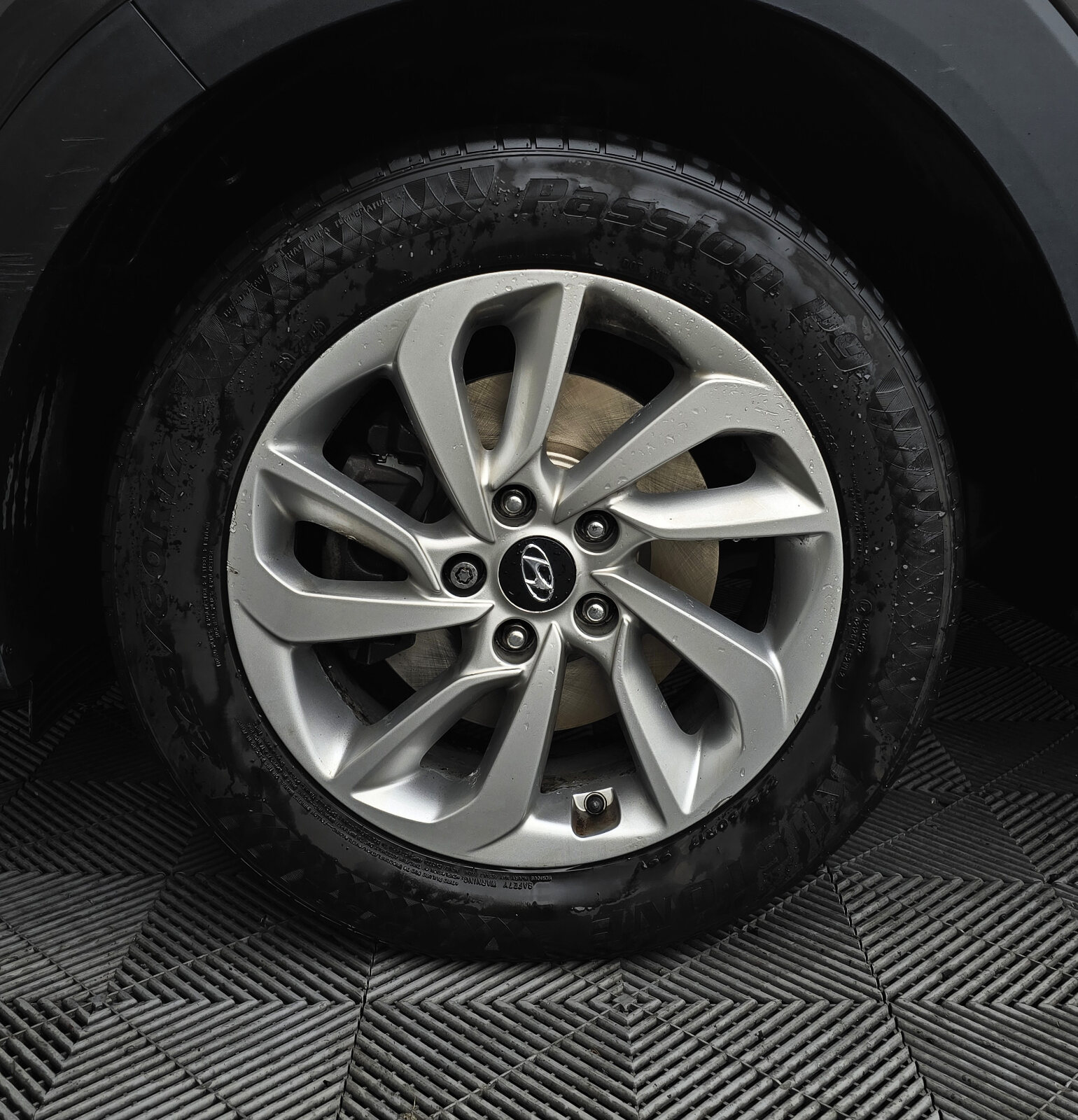 2017 Hyundai Tucson 1.7 D Premium - Image 9