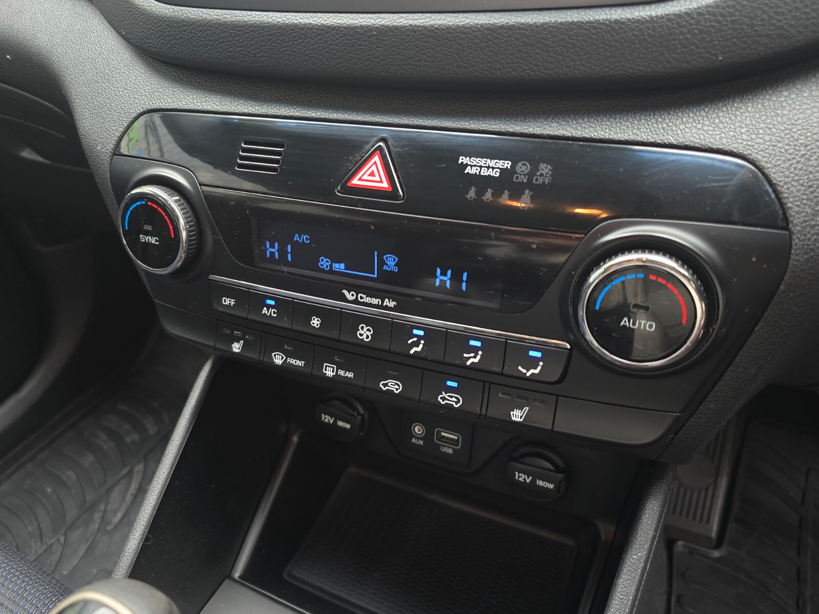 2017 Hyundai Tucson 1.7 D Premium - Image 14