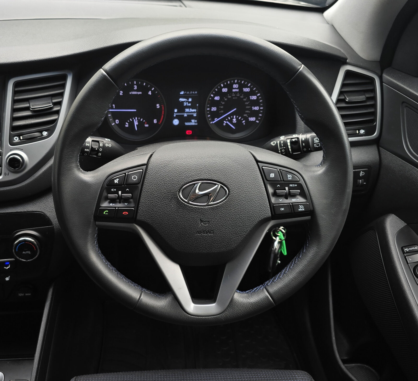2017 Hyundai Tucson 1.7 D Premium - Image 16