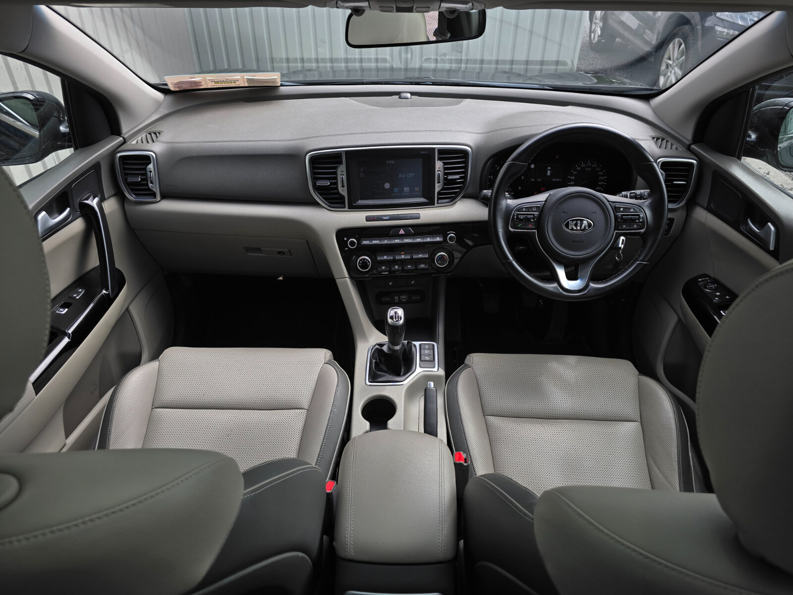 2018 Kia Sportage 1.7 PLATINUM S - Image 10