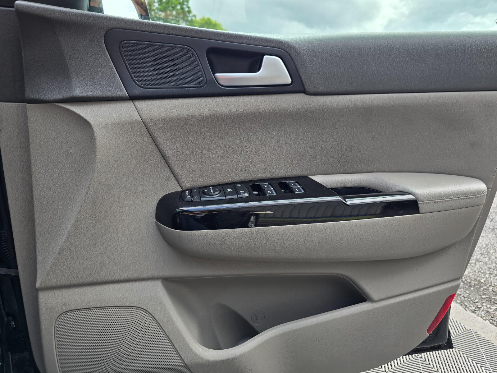 2018 Kia Sportage 1.7 PLATINUM S - Image 19