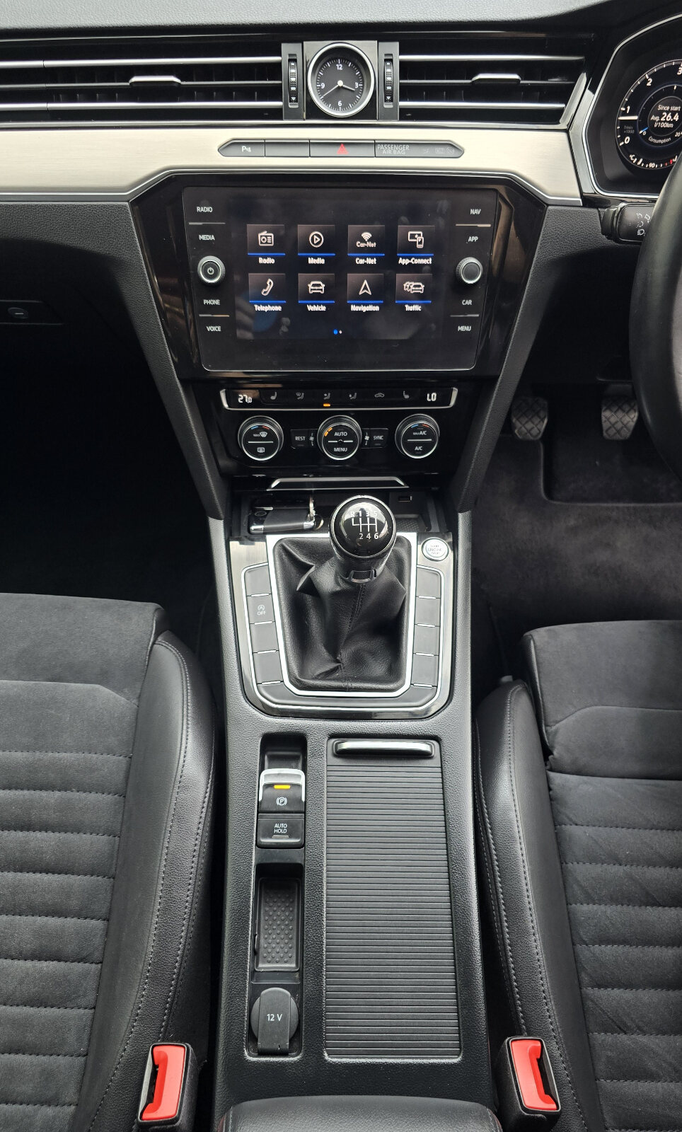 2017 Volkswagen Passat 1.6 TDI Highline - Image 12