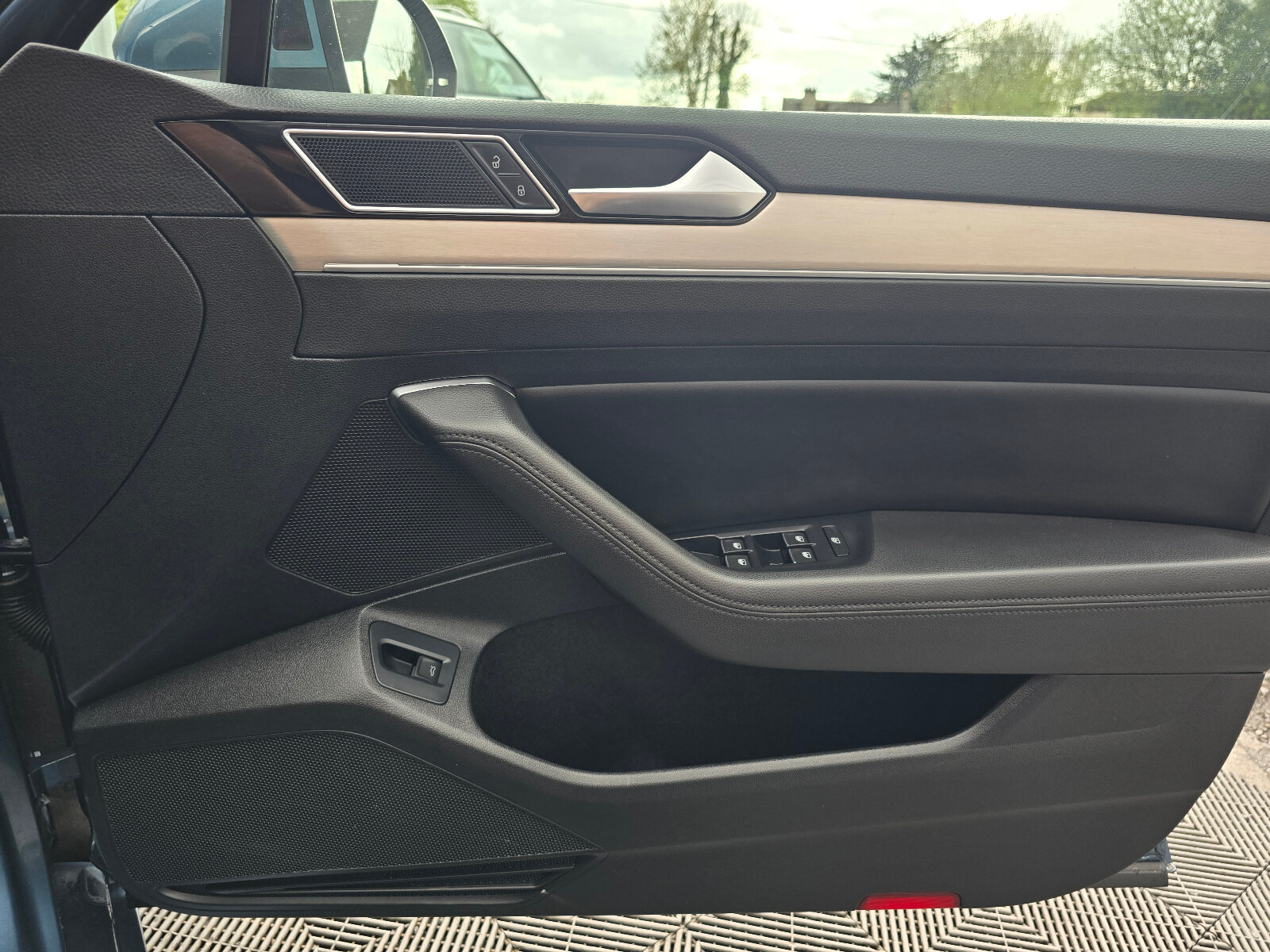 2017 Volkswagen Passat 1.6 TDI Highline - Image 19
