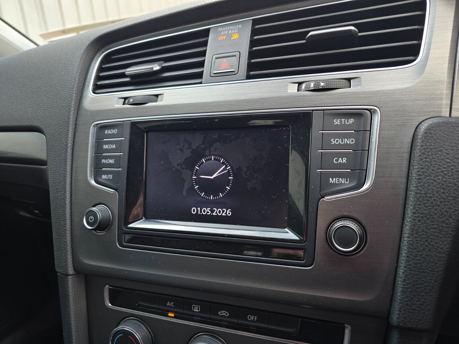2013 Volkswagen Golf 1.6 TDI BLUEMOTION - Image 15
