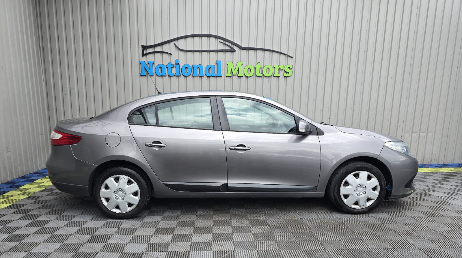2016 Renault Fluence 1.5 Automatic DCI EXPRESSION - Image 2