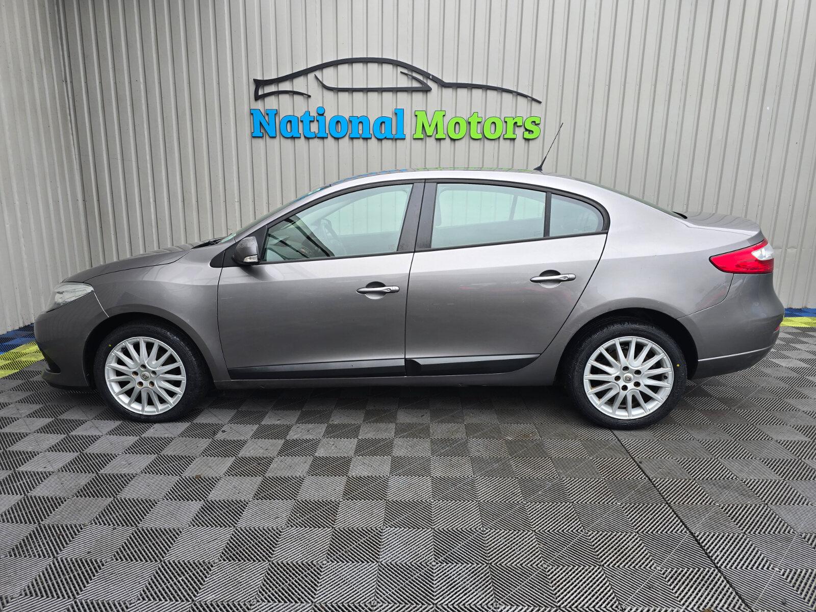 2016 Renault Fluence 1.5 Automatic DCI - Image 6
