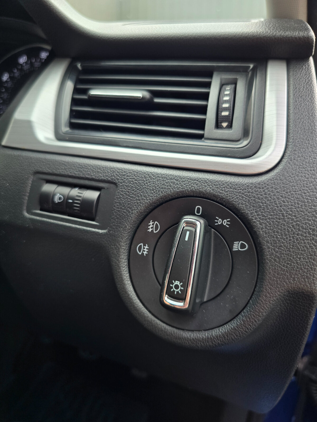 2016 Skoda Rapid 1.4TDI ACTIVE - Image 17
