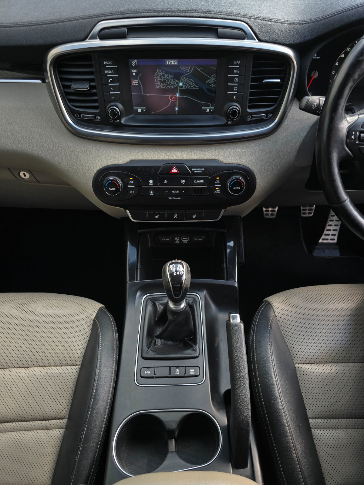 2017 Kia Sorento 2.2D Platinum - Image 13